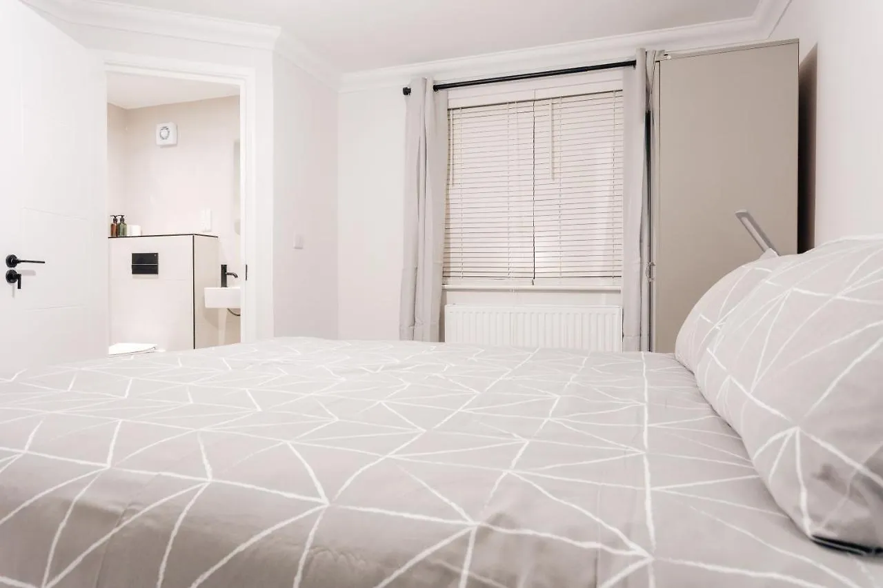 アパート Stunning 2 Bedroom Flat In Town ボーンマス