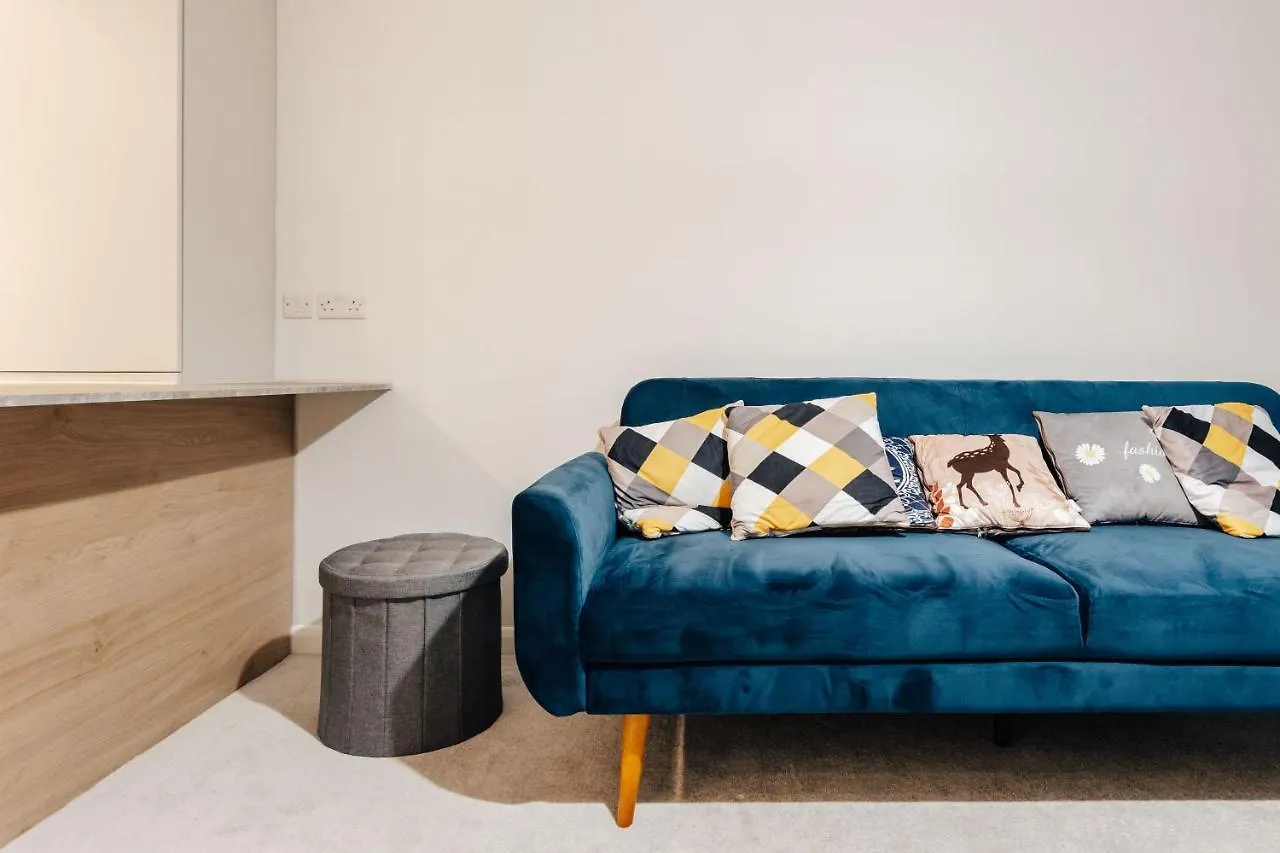 Stunning 2 Bedroom Flat In Town Bournemouth Apartman